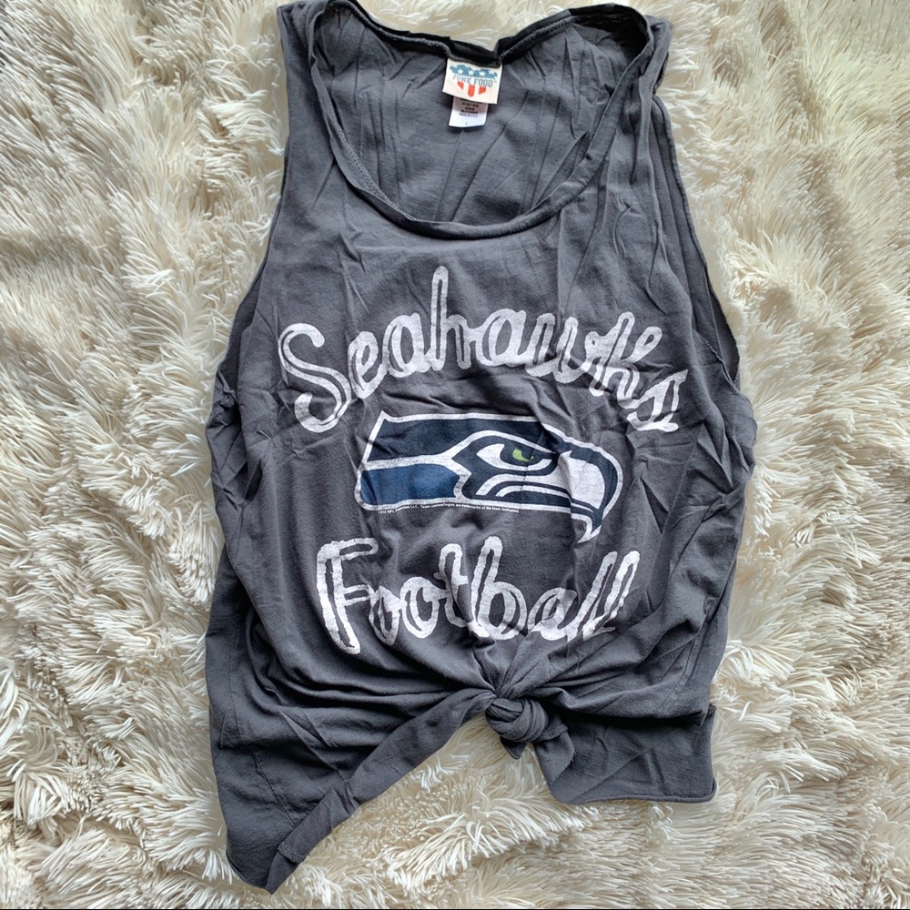 Seahawks Tie up Tank by Junk Food